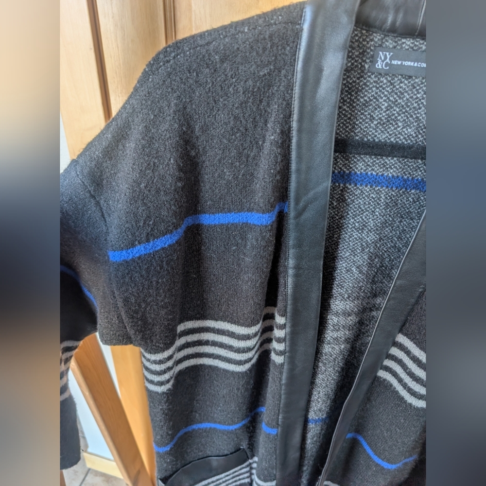 New York & Company Black and Blue Long Cardigan - Picture 5 of 10